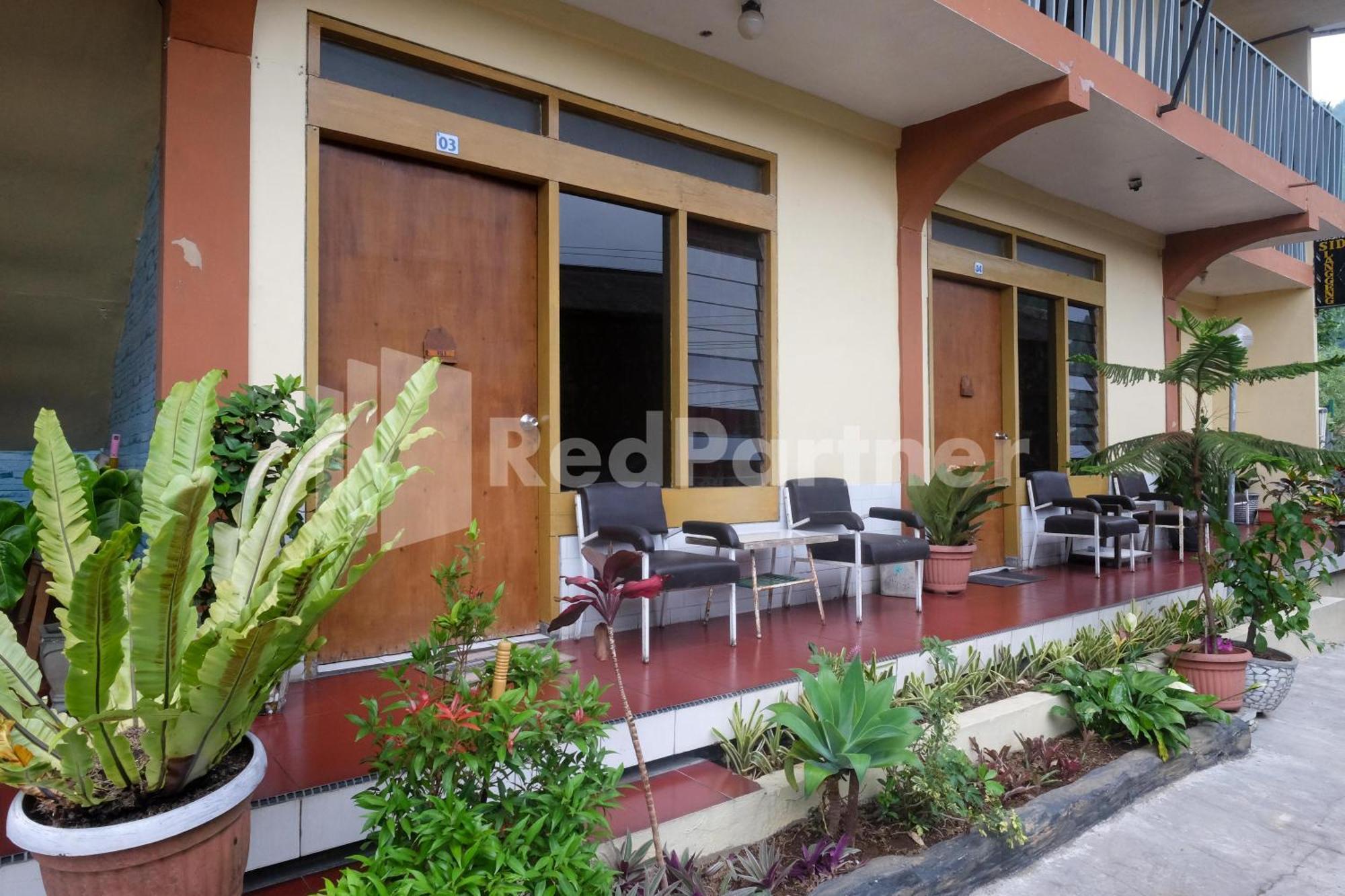 Hotel Sido Langgeng Tawangmangu Mitra Reddoorz Bagian luar foto