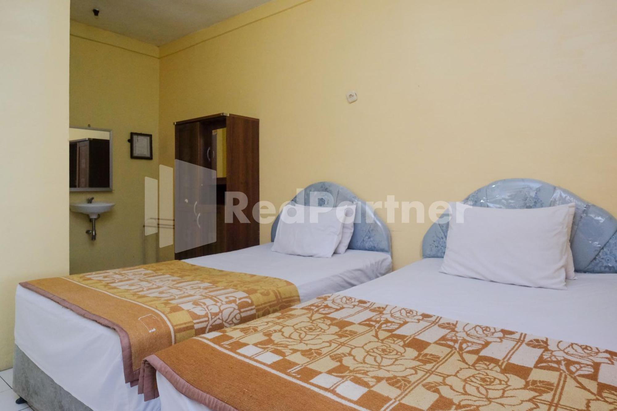 Hotel Sido Langgeng Tawangmangu Mitra Reddoorz Bagian luar foto